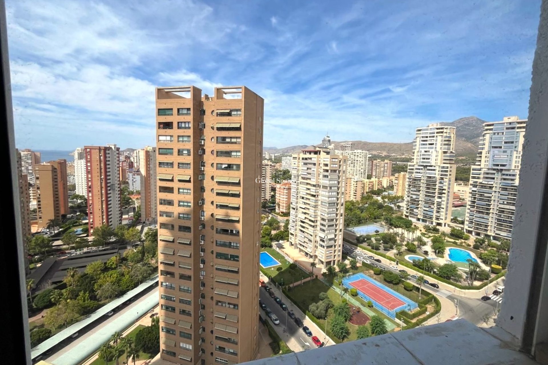 Resale - Apartment -
BENIDORM - Centro