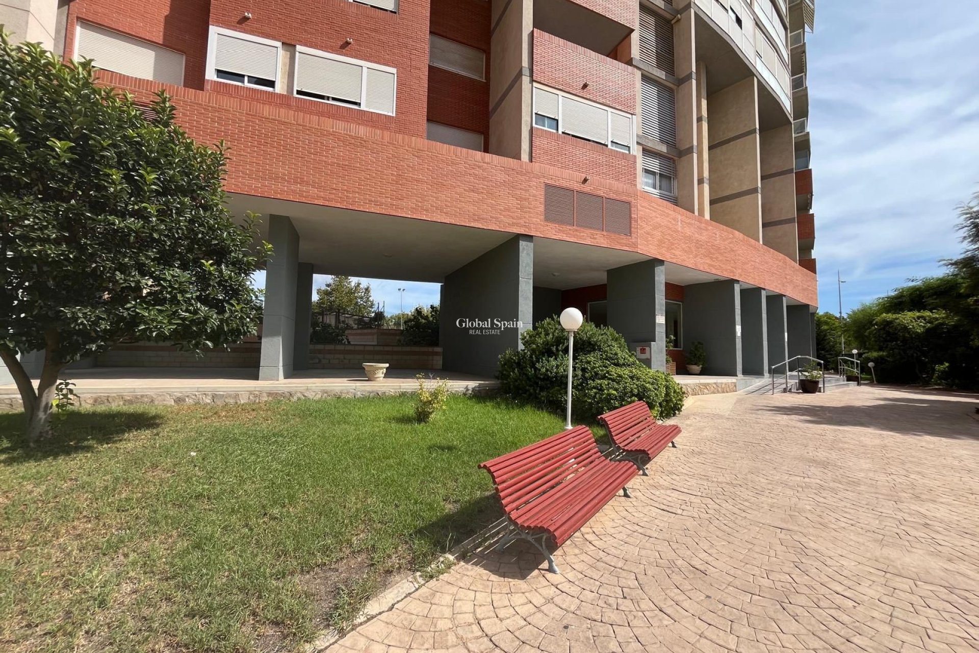 Resale - Apartment -
Benidorm - Centro