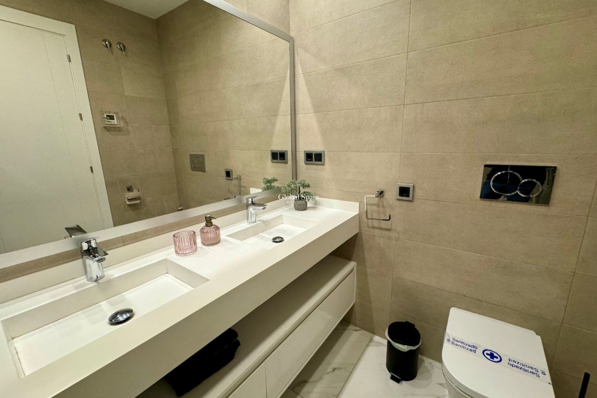 Resale - APARTMENT -
BENIDORM - Costa Blanca