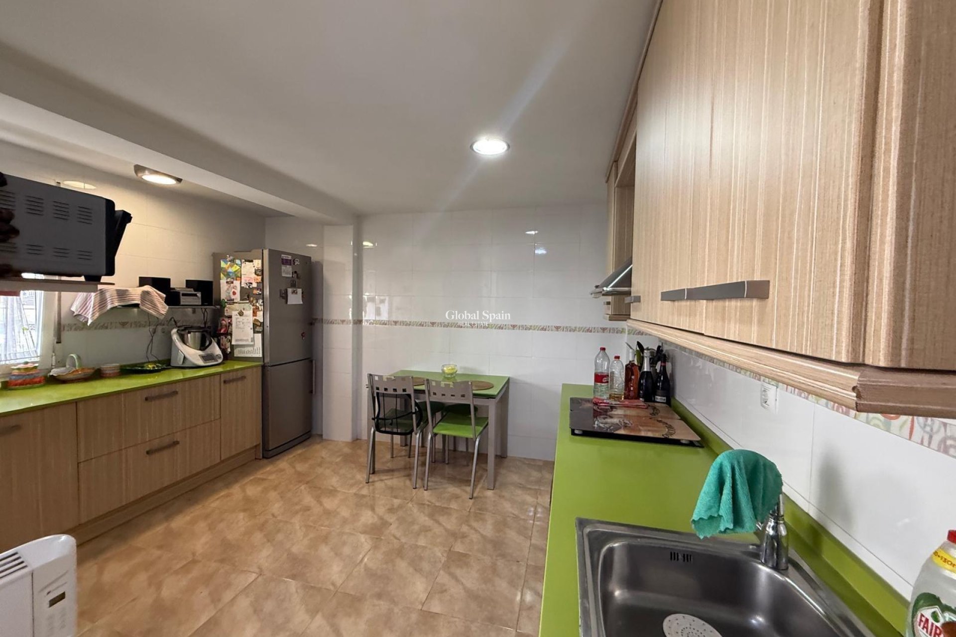 Resale - APARTMENT -
BENIDORM - Costa Blanca