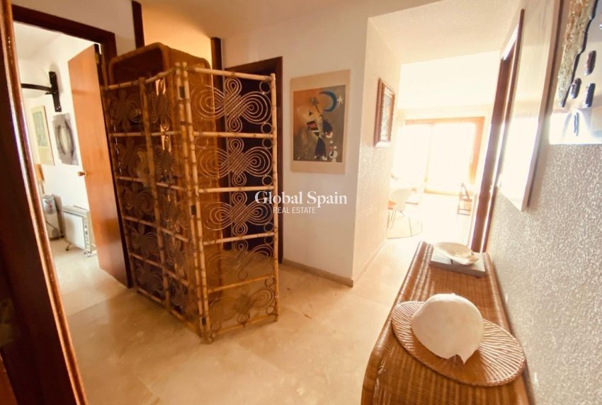 Resale - APARTMENT -
BENIDORM - Costa Blanca