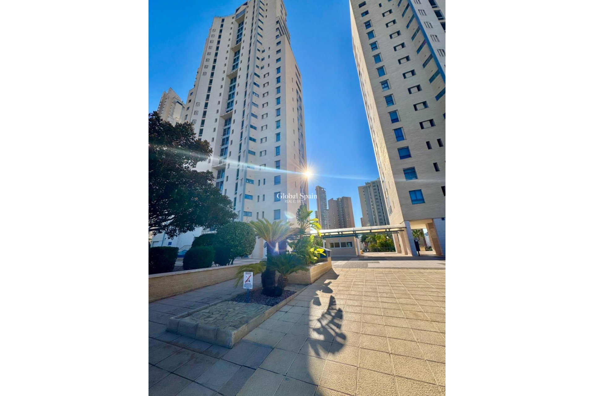 Resale - APARTMENT -
BENIDORM - Costa Blanca