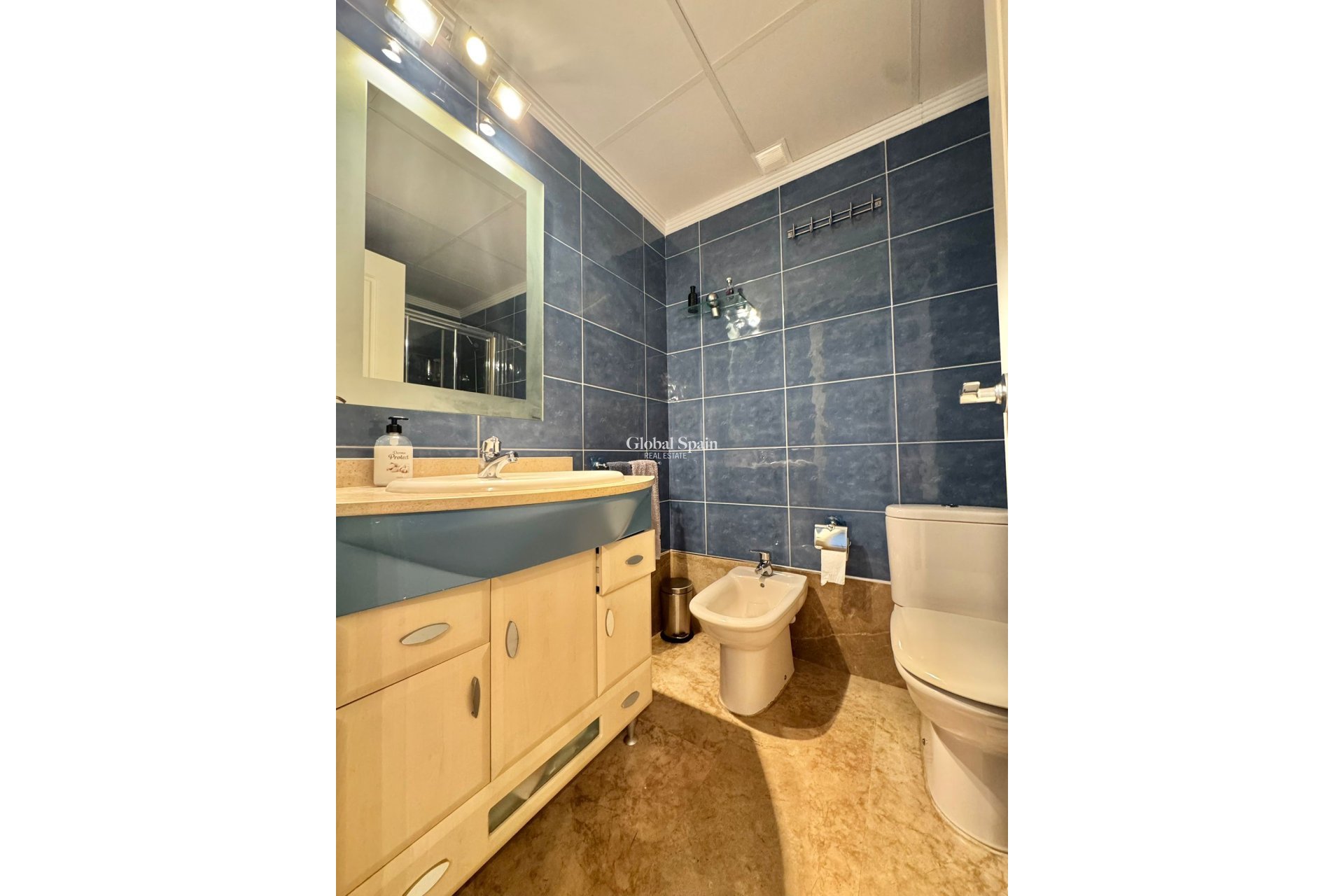 Resale - APARTMENT -
BENIDORM - Costa Blanca