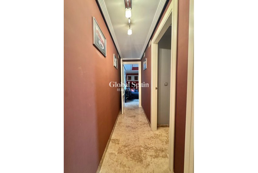 Resale - APARTMENT -
BENIDORM - Costa Blanca