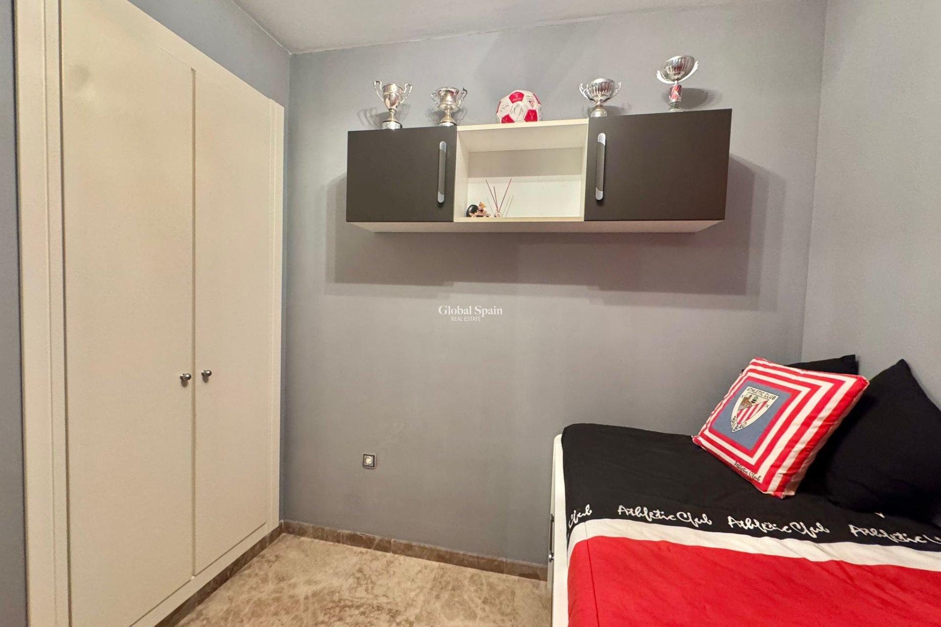 Resale - APARTMENT -
BENIDORM - Costa Blanca