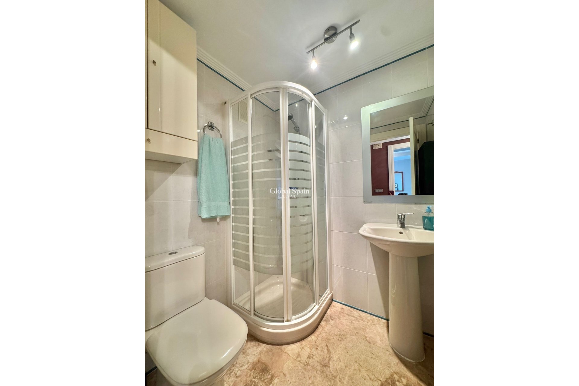 Resale - APARTMENT -
BENIDORM - Costa Blanca