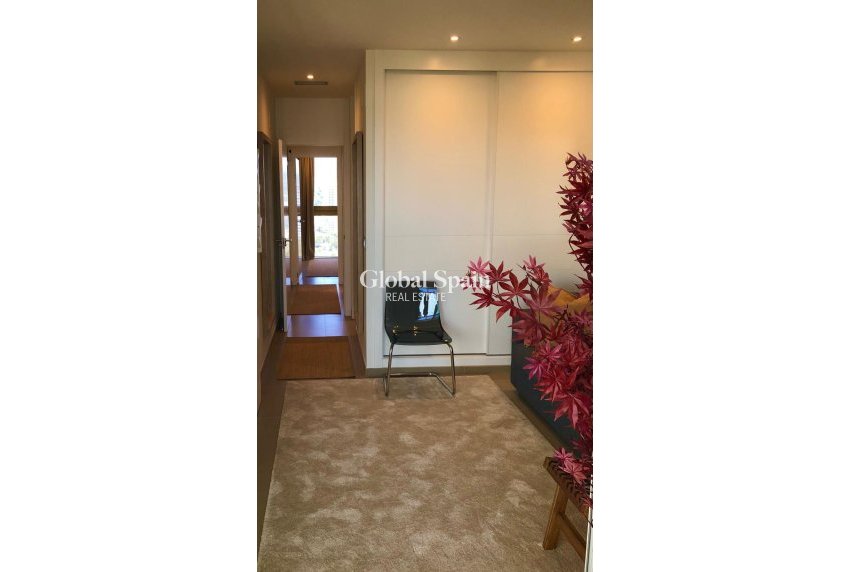 Resale - APARTMENT -
BENIDORM - Costa Blanca