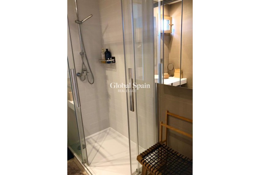 Resale - APARTMENT -
BENIDORM - Costa Blanca