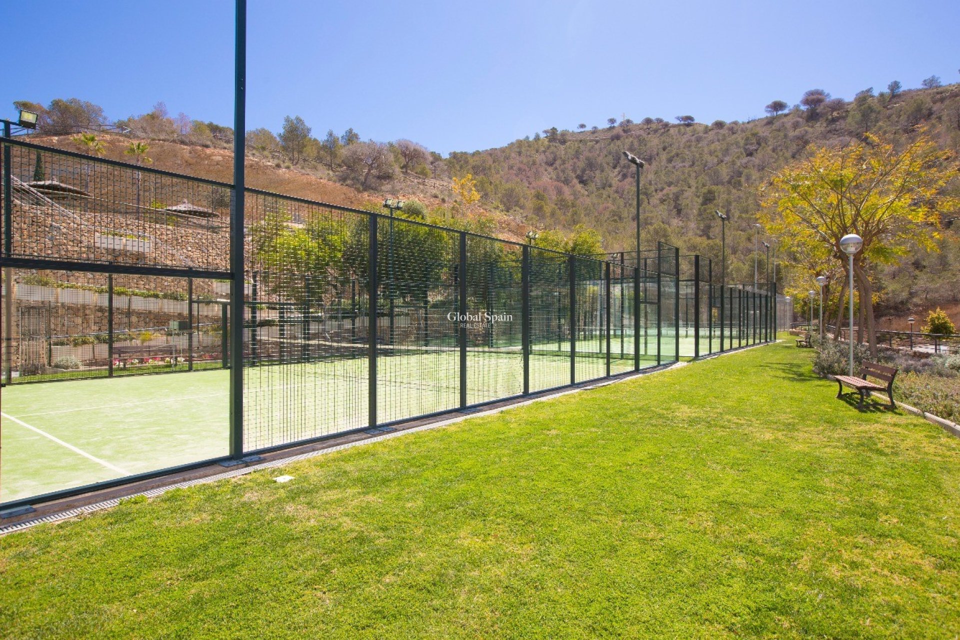 Resale - APARTMENT -
BENIDORM - Costa Blanca