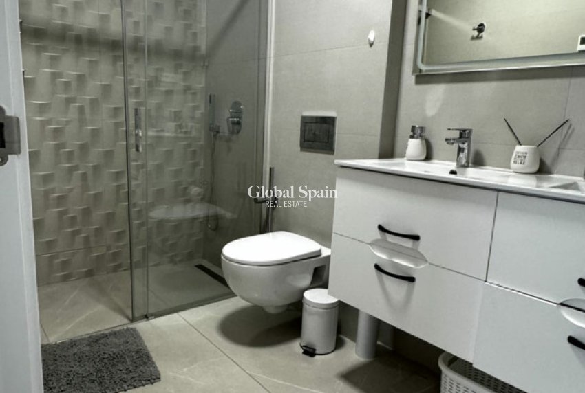 Resale - APARTMENT -
BENIDORM - Costa Blanca