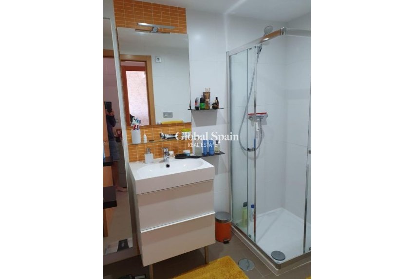 Resale - APARTMENT -
BENIDORM - Costa Blanca