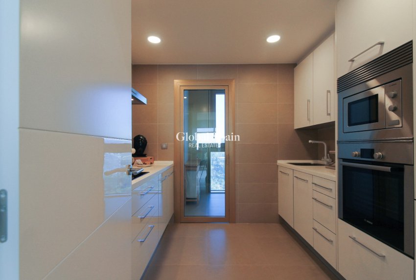 Resale - APARTMENT -
BENIDORM - Costa Blanca