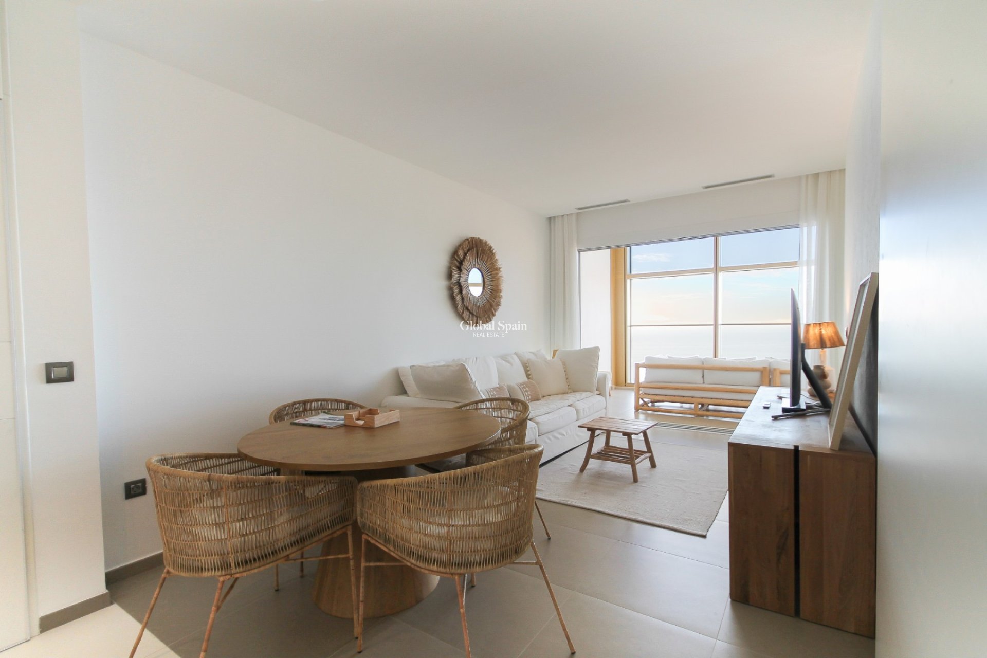 Resale - APARTMENT -
BENIDORM - Costa Blanca