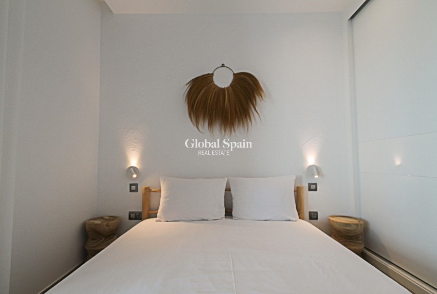 Resale - APARTMENT -
BENIDORM - Costa Blanca