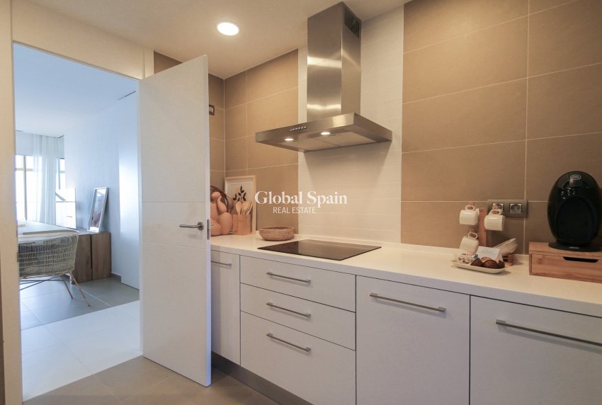 Resale - APARTMENT -
BENIDORM - Costa Blanca