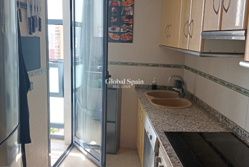 Resale - APARTMENT -
BENIDORM - Levante