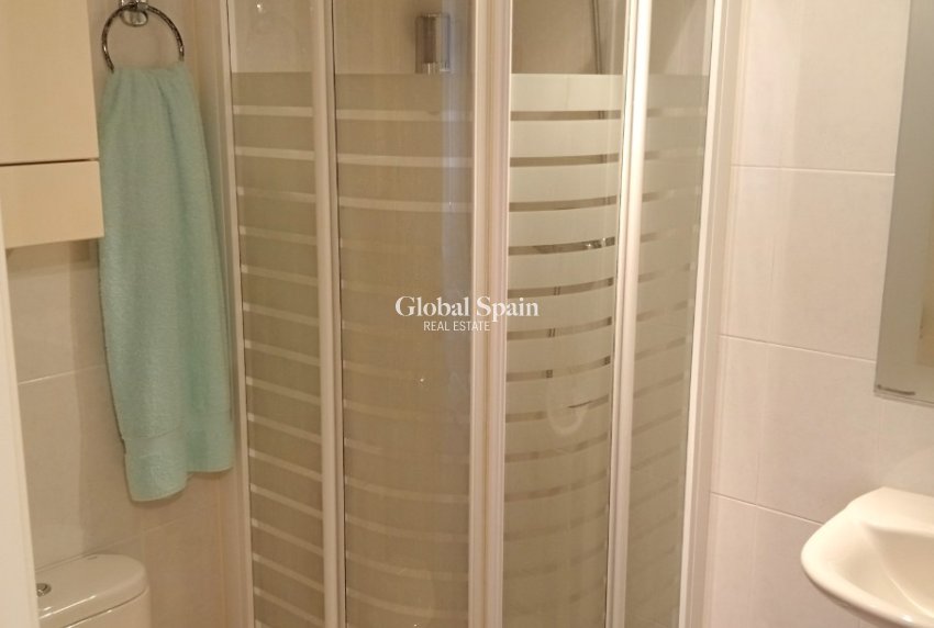 Resale - APARTMENT -
BENIDORM - Levante