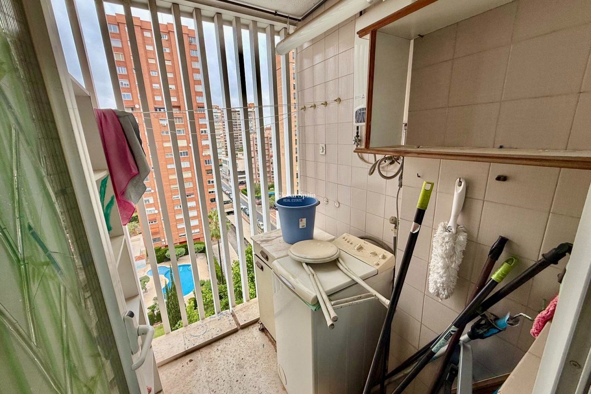 Resale - APARTMENT -
BENIDORM - Levante