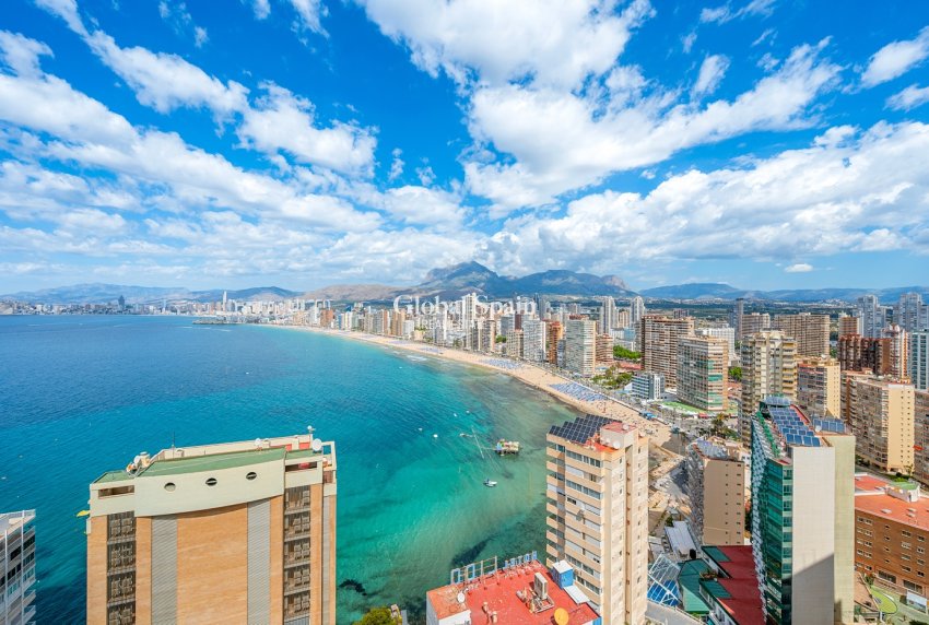 Resale - APARTMENT -
Benidorm - Levante
