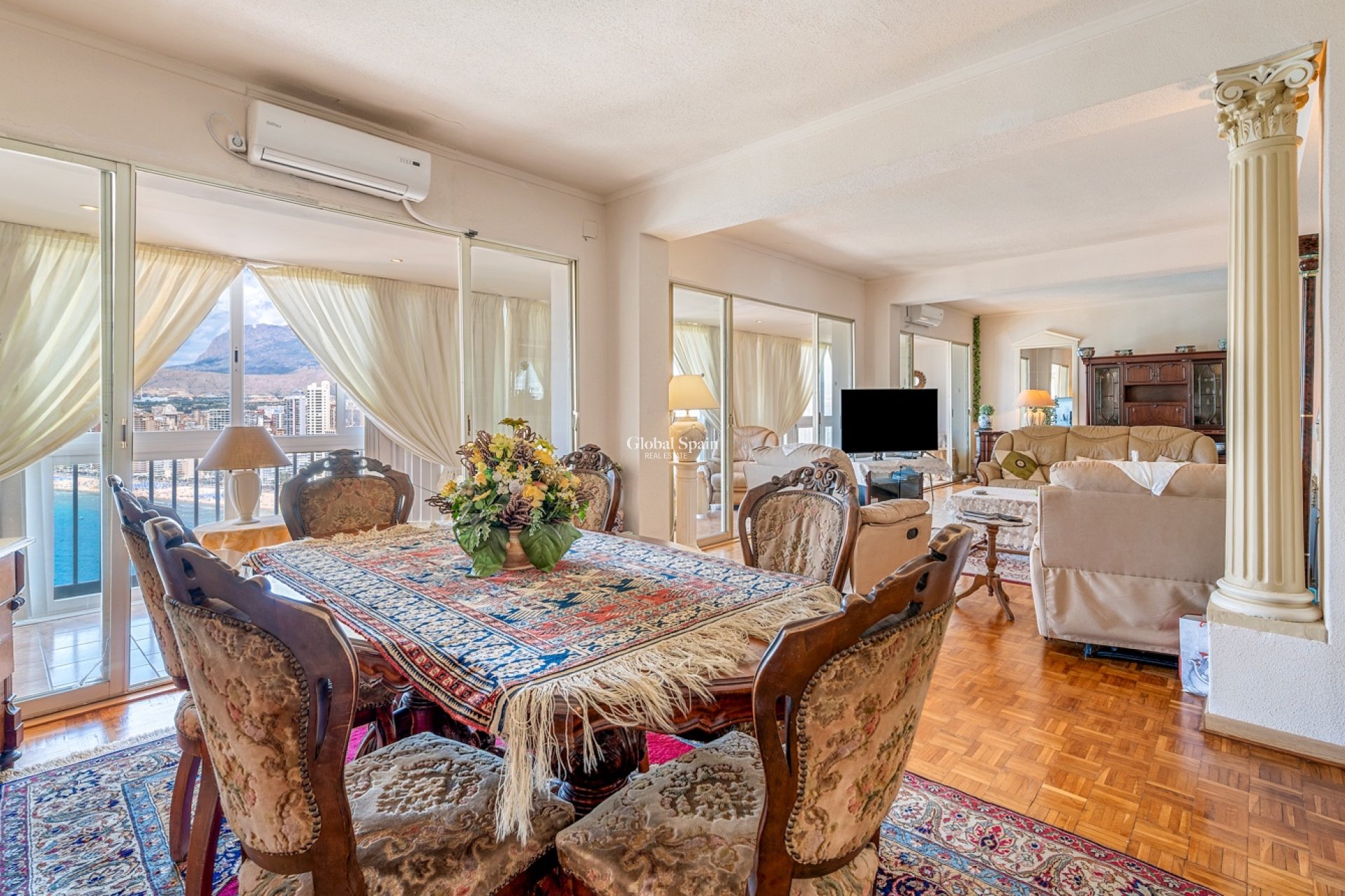 Resale - APARTMENT -
Benidorm - Levante
