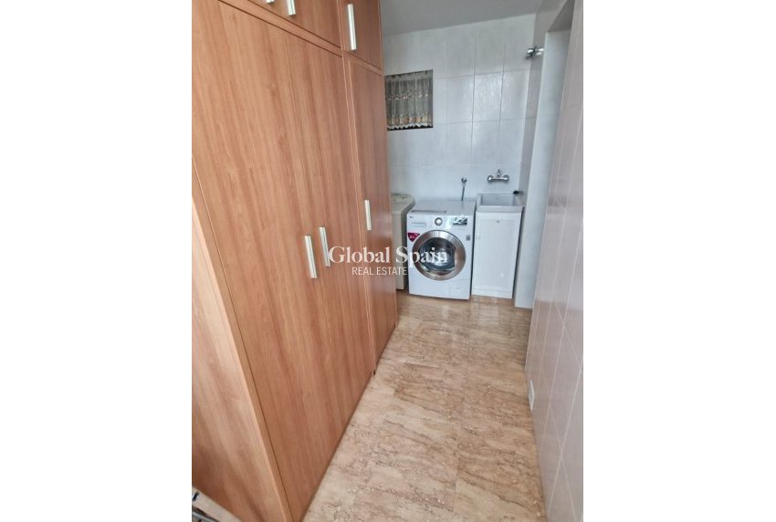 Resale - Apartment -
Benidorm - Levante