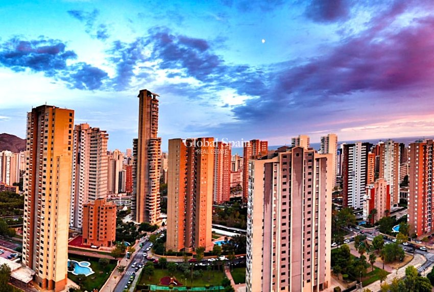 Resale - Apartment -
Benidorm - Levante
