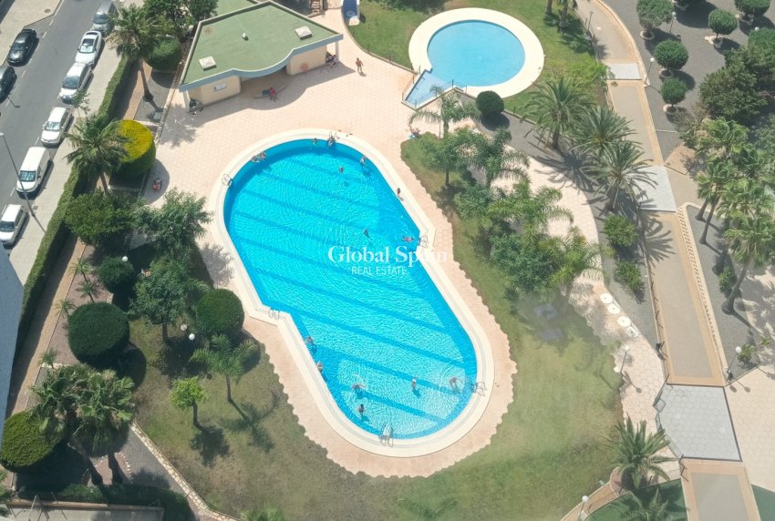 Resale - Apartment -
Benidorm - Levante