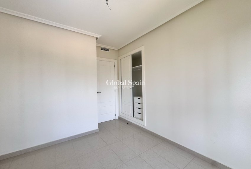 Resale - Apartment -
Benidorm - Levante