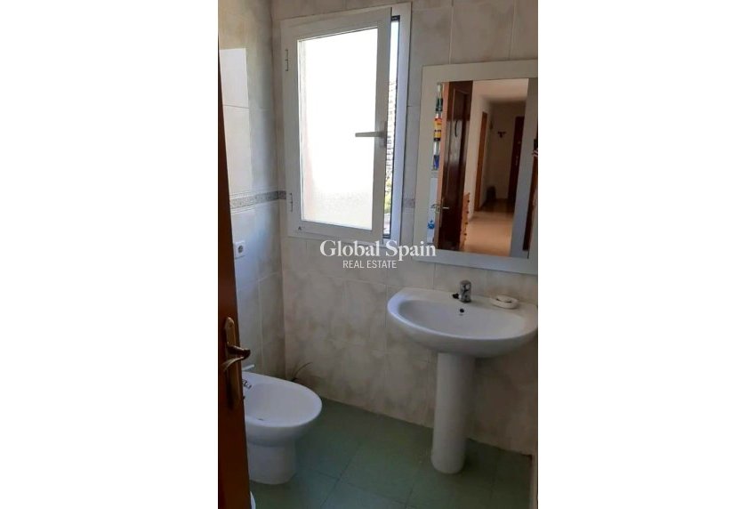 Resale - Apartment -
Benidorm - Levante