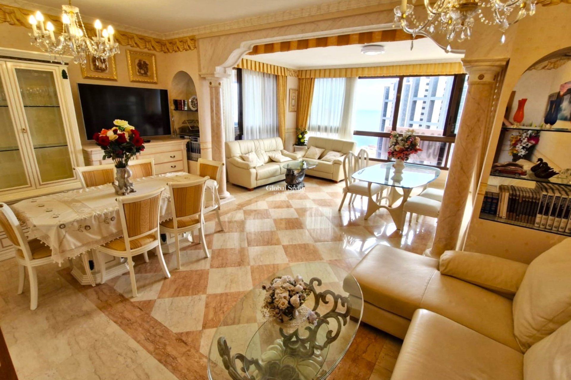 Resale - Apartment -
Benidorm - Levante