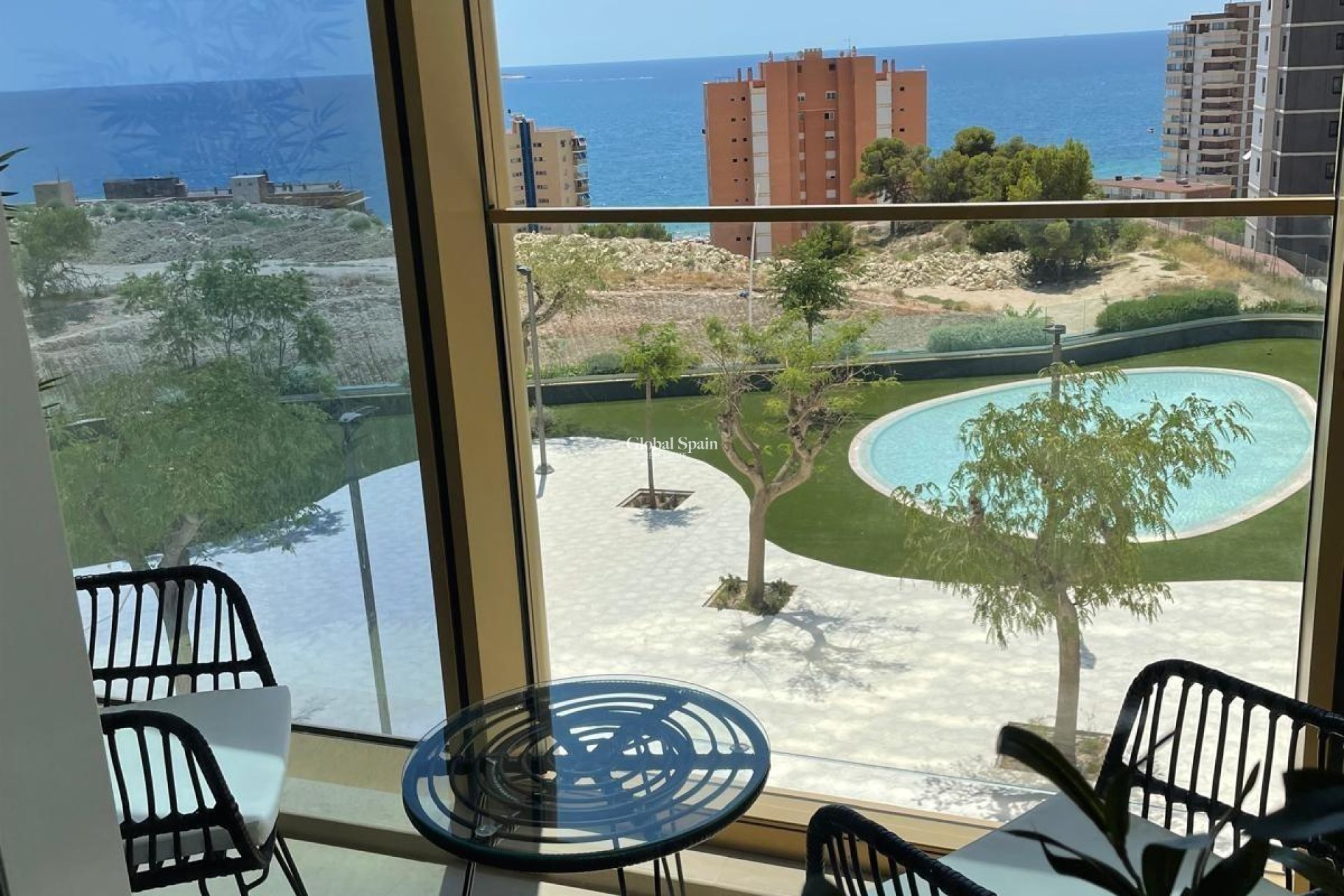 Resale - APARTMENT -
BENIDORM - Playa de Poniente