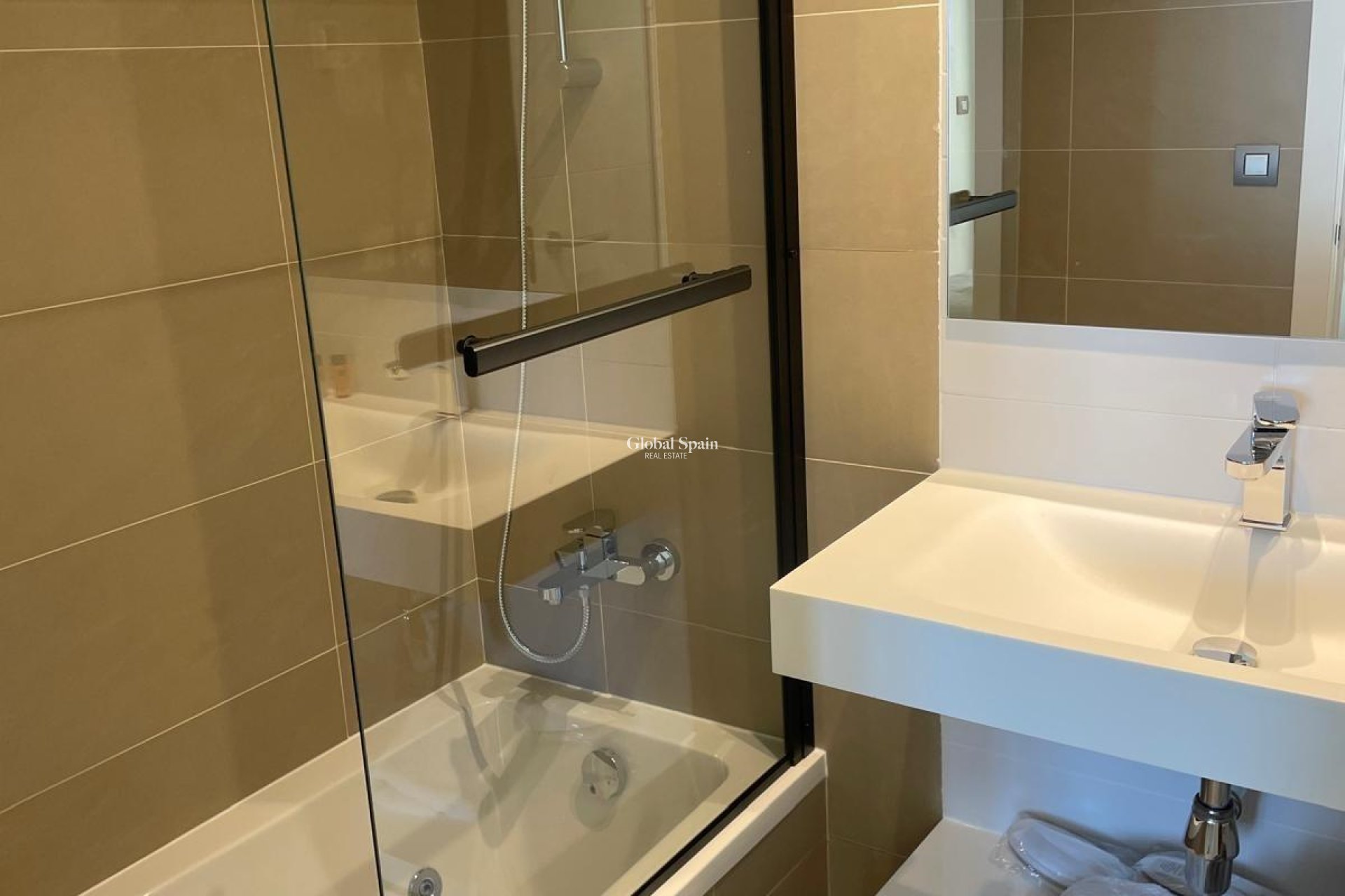 Resale - APARTMENT -
BENIDORM - Playa de Poniente