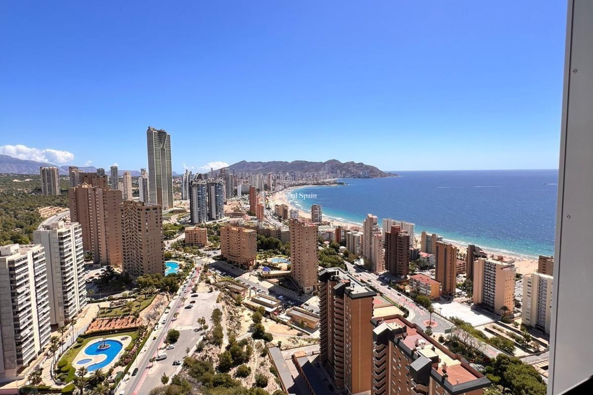 Resale - APARTMENT -
BENIDORM - Poniente