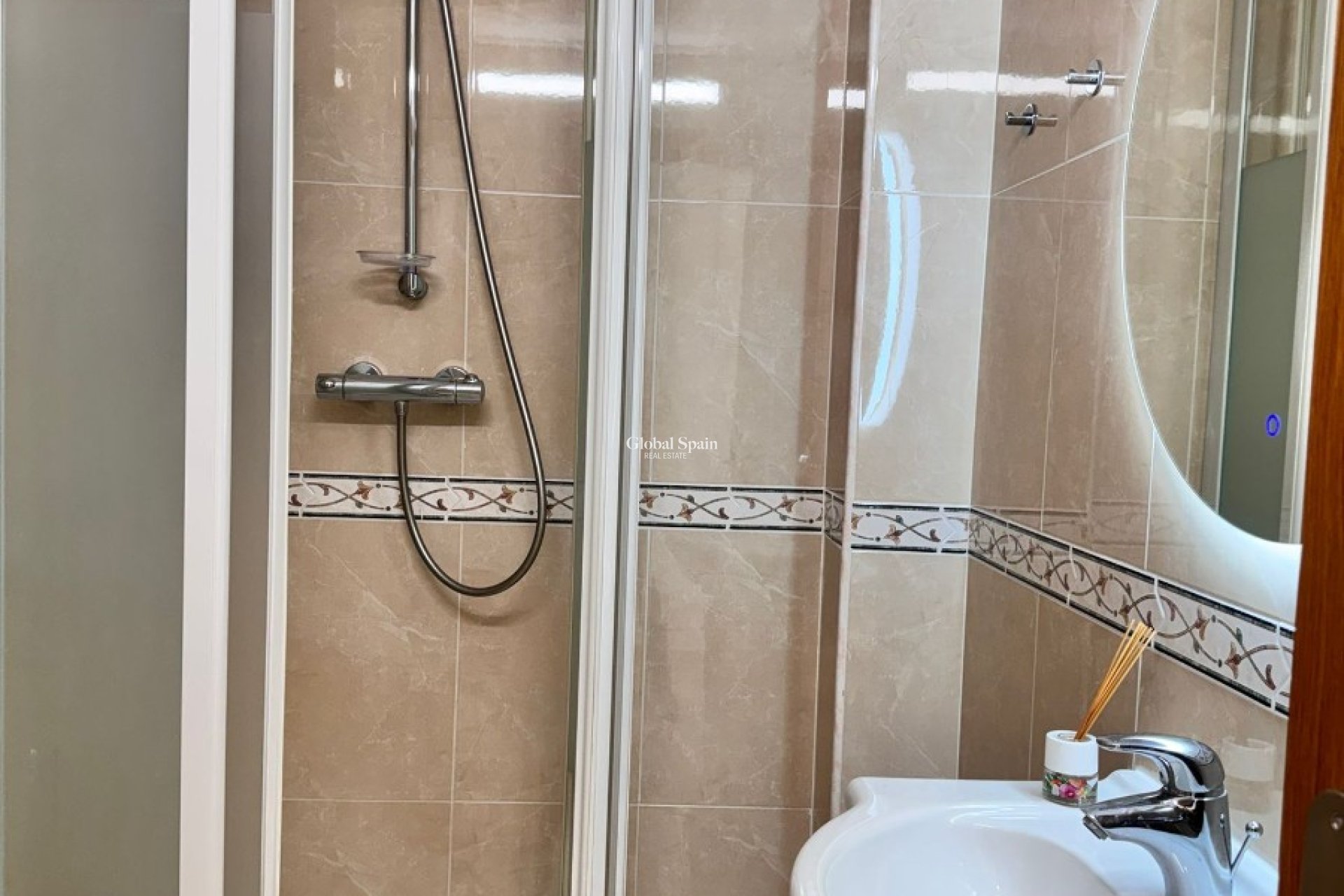 Resale - APARTMENT -
BENIDORM - Rincón de Loix