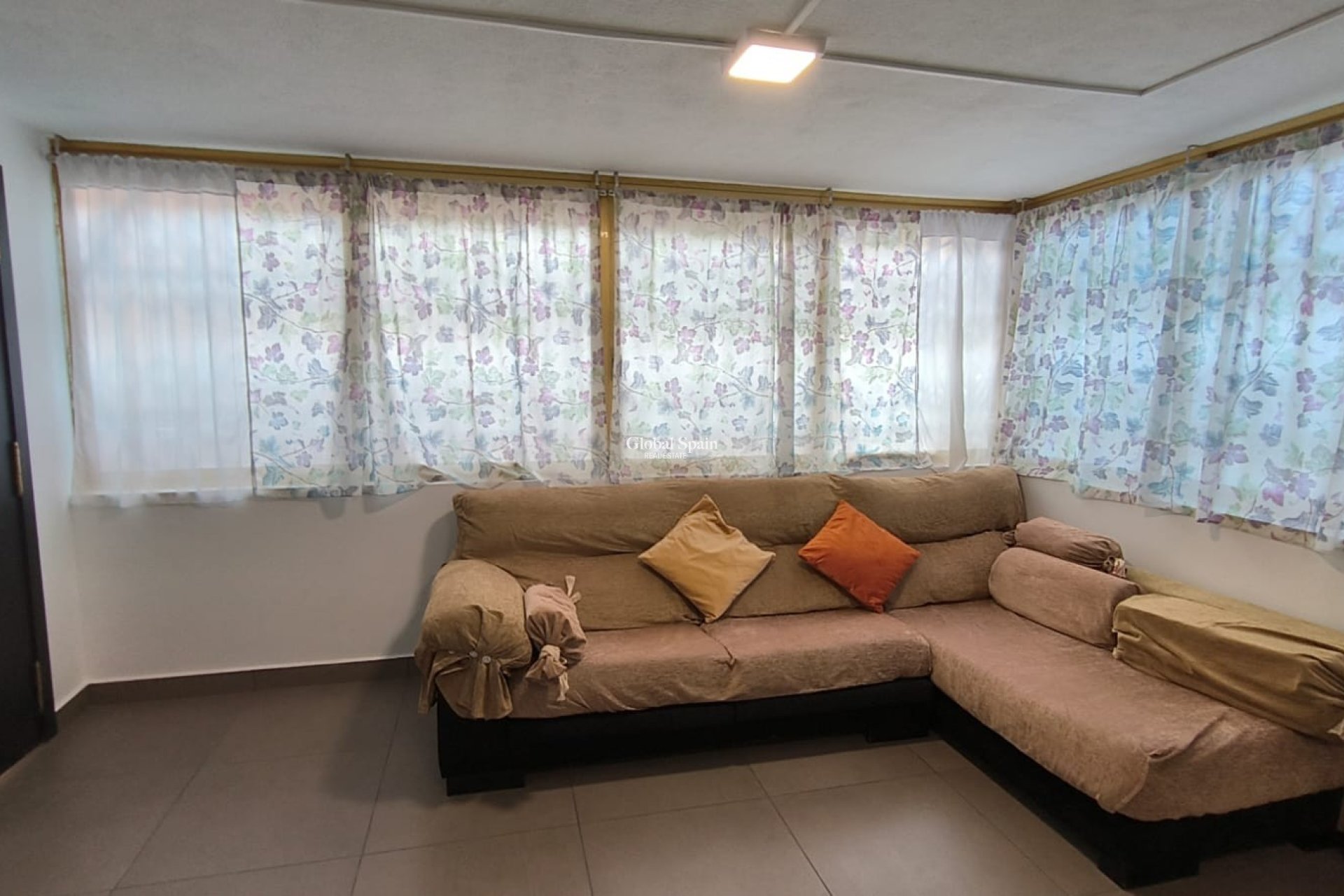 Resale - APARTMENT -
BENIDORM - Rincón de Loix