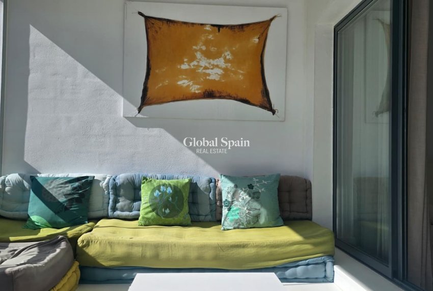 Resale - APARTMENT -
BENIDORM - Zona de Poniente