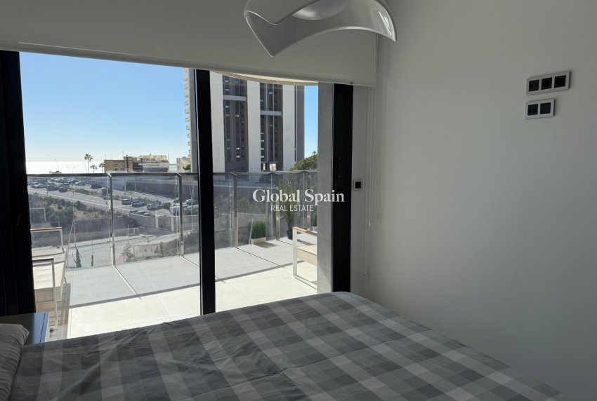 Resale - APARTMENT -
BENIDORM - Zona de Poniente