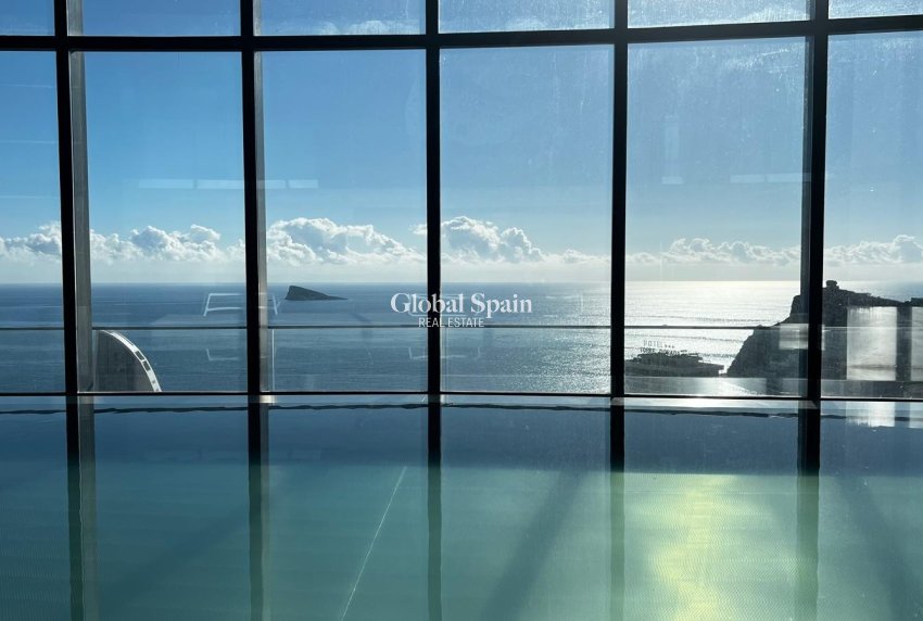 Resale - APARTMENT -
BENIDORM - Zona de Poniente