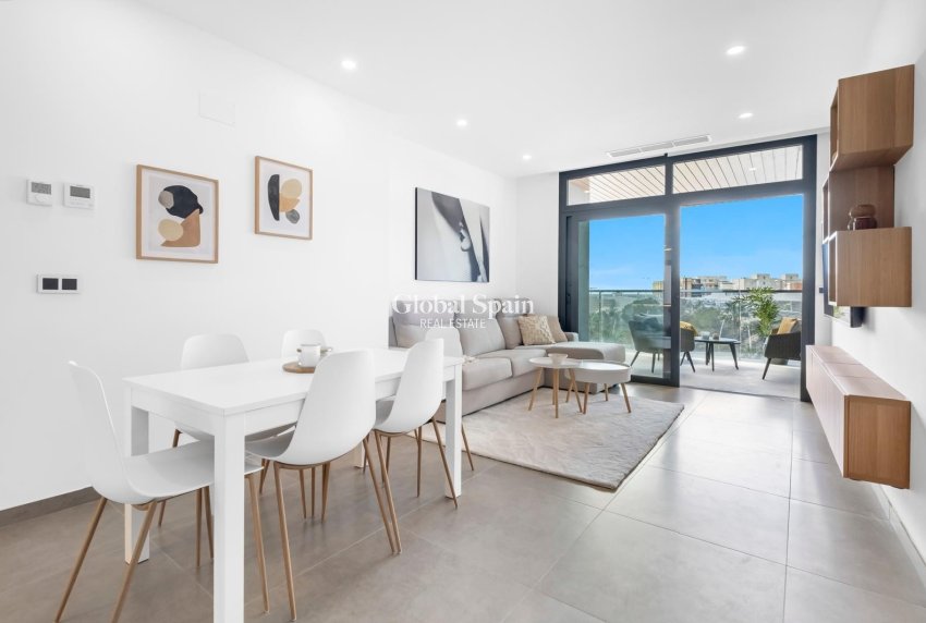 Resale - APARTMENT -
BENIDORM - Zona de Poniente