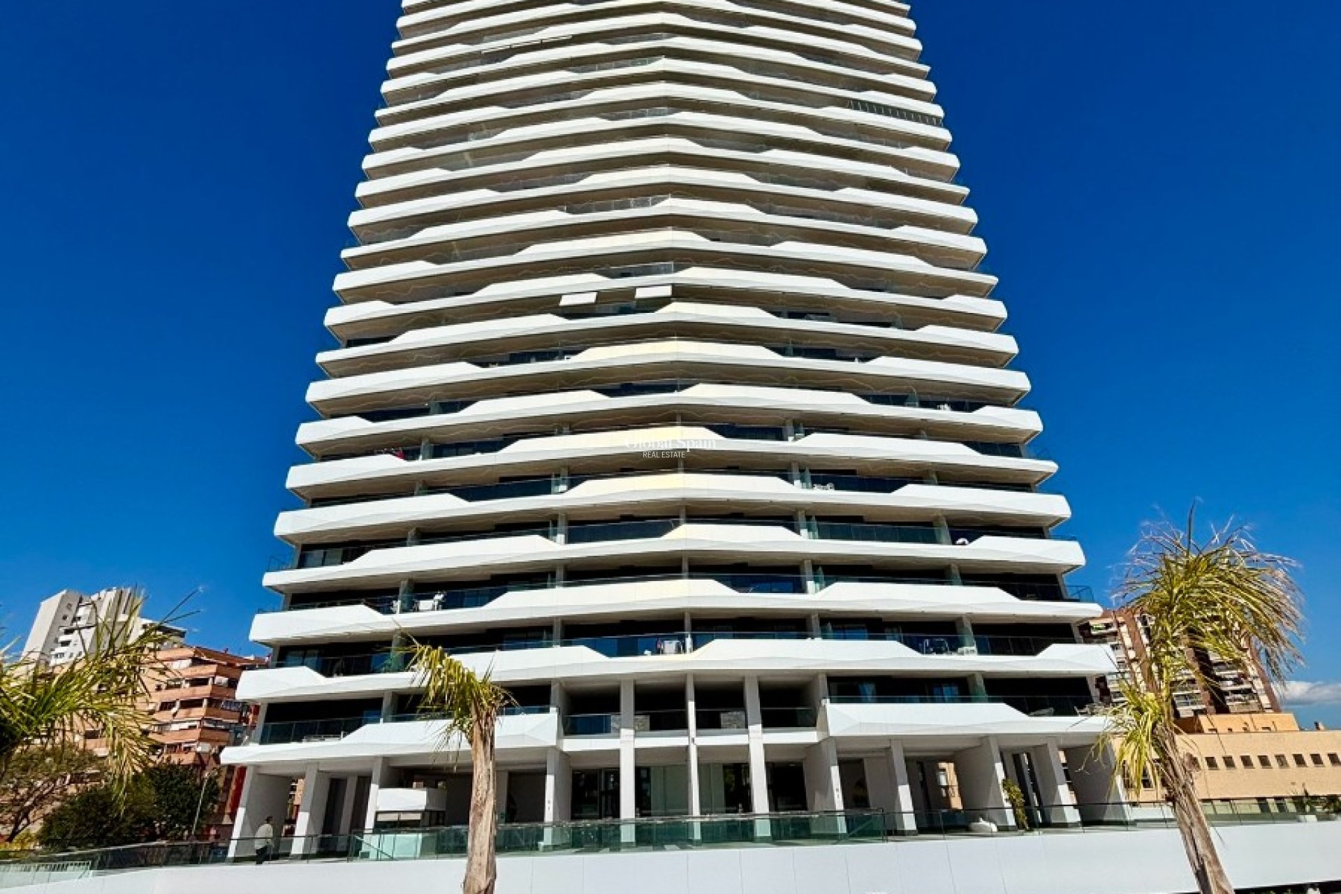 Resale - APARTMENT -
BENIDORM - Zona de Poniente