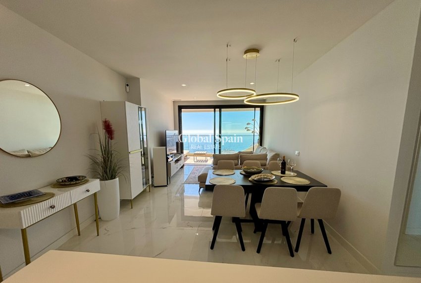 Resale - APARTMENT -
BENIDORM - Zona de Poniente