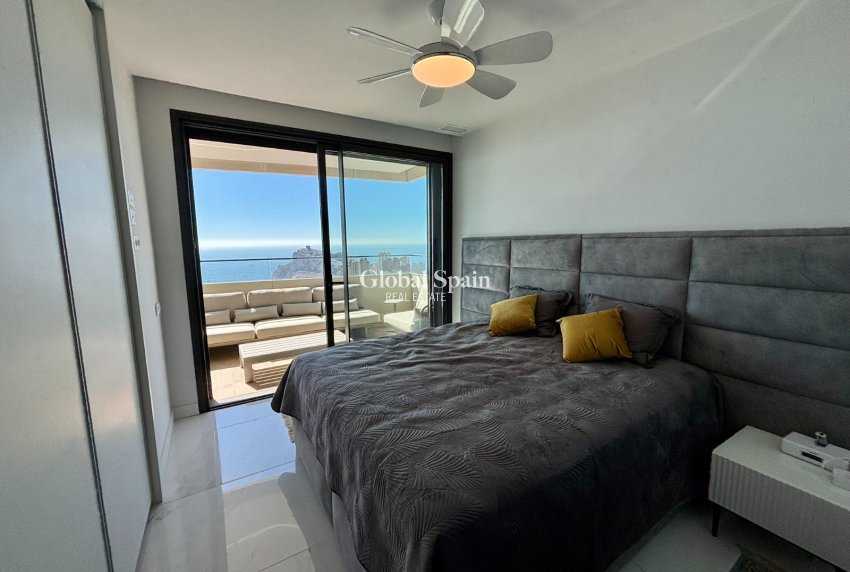 Resale - APARTMENT -
BENIDORM - Zona de Poniente