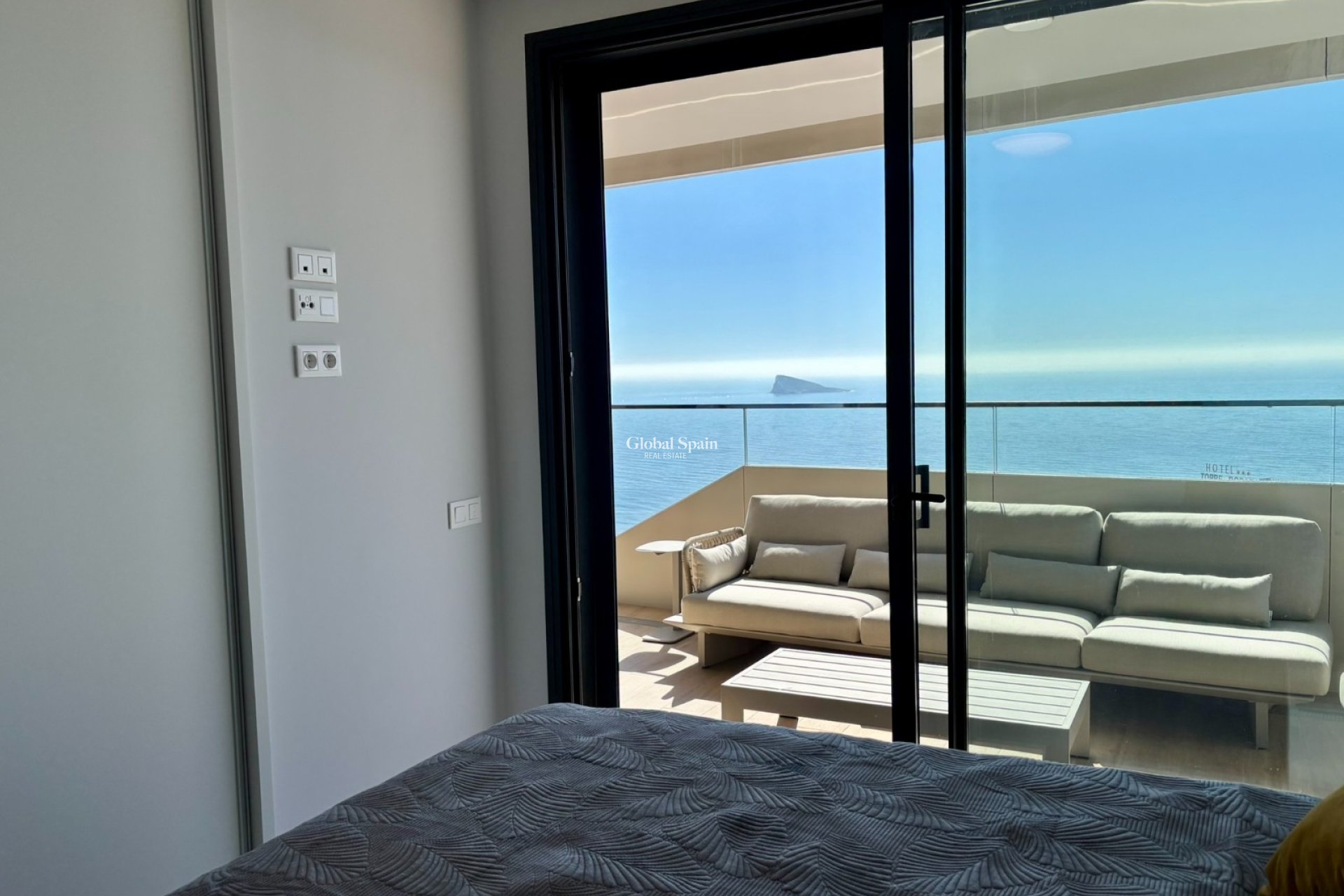 Resale - APARTMENT -
BENIDORM - Zona de Poniente