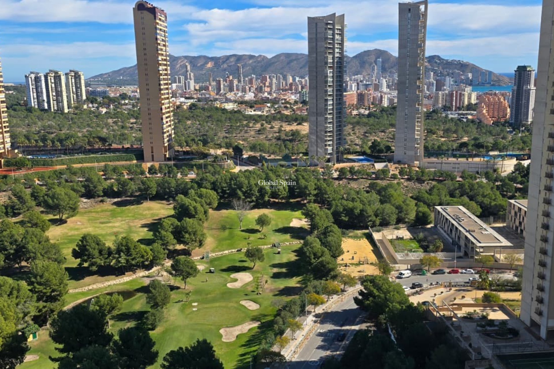 Resale - APARTMENT -
BENIDORM - Zona de Poniente