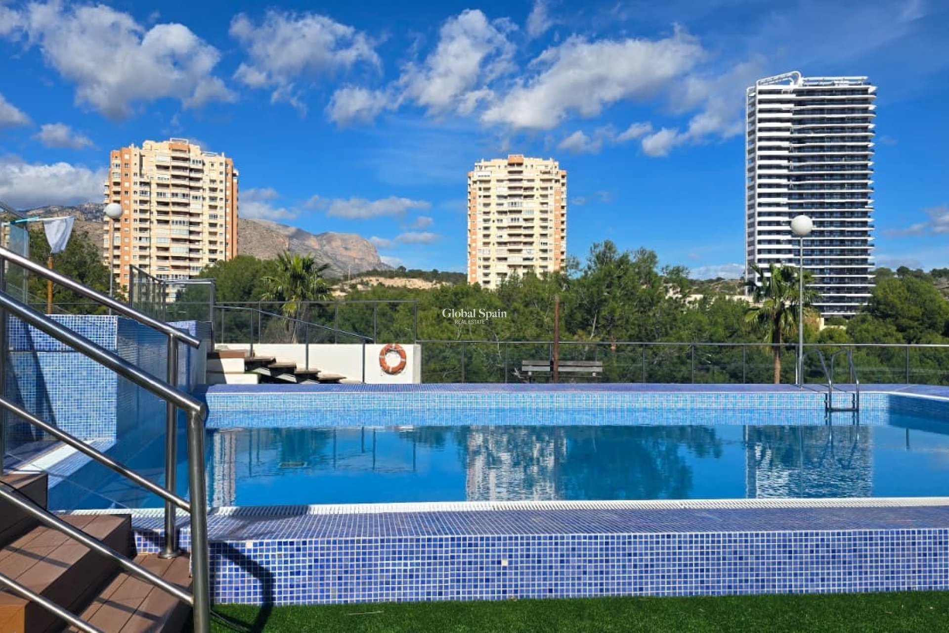 Resale - APARTMENT -
BENIDORM - Zona de Poniente