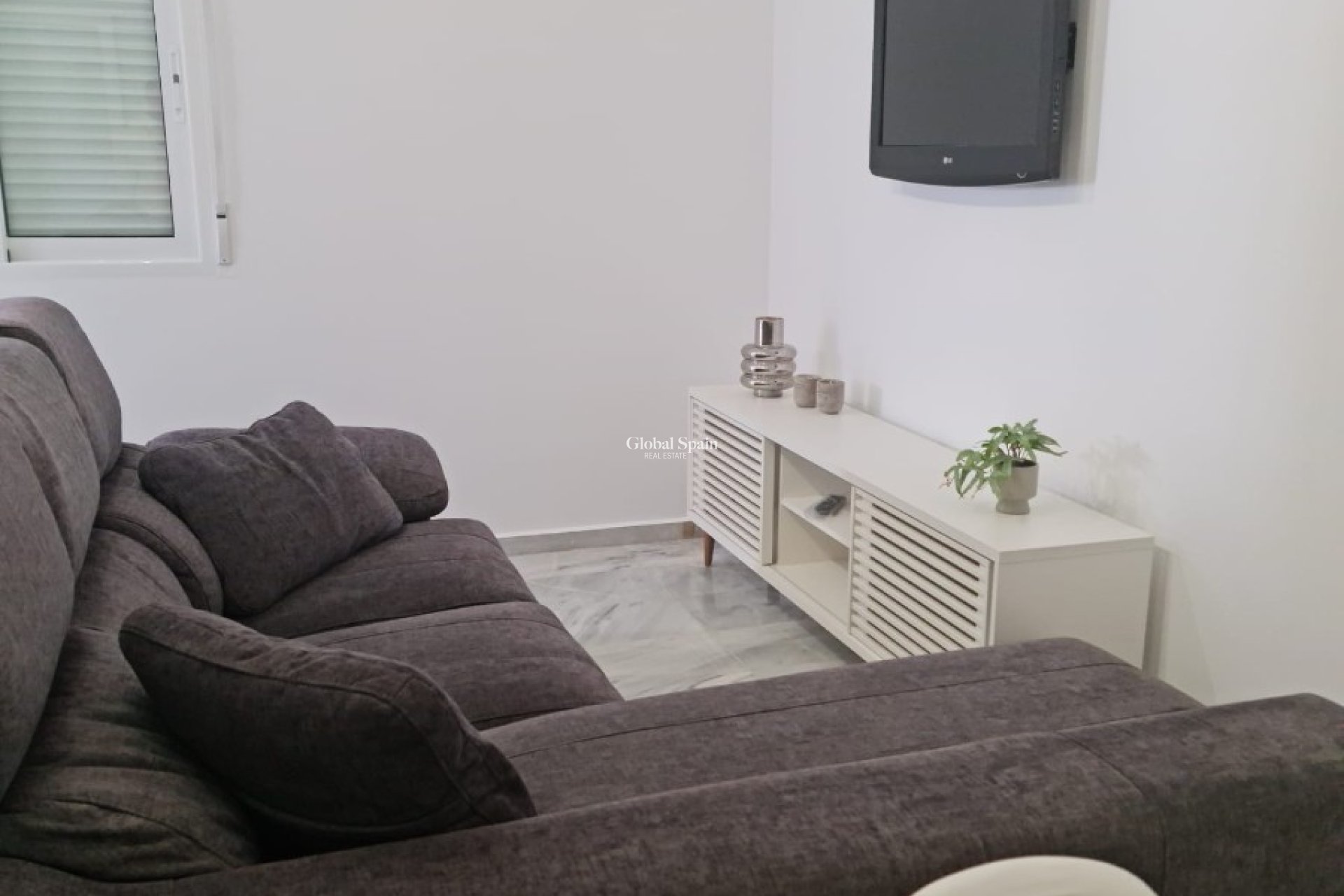 Resale - APARTMENT -
BENIDORM - Zona de Poniente