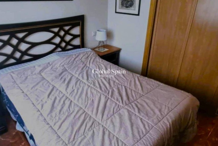 Resale - APARTMENT -
BENIDORM - Zona de Poniente