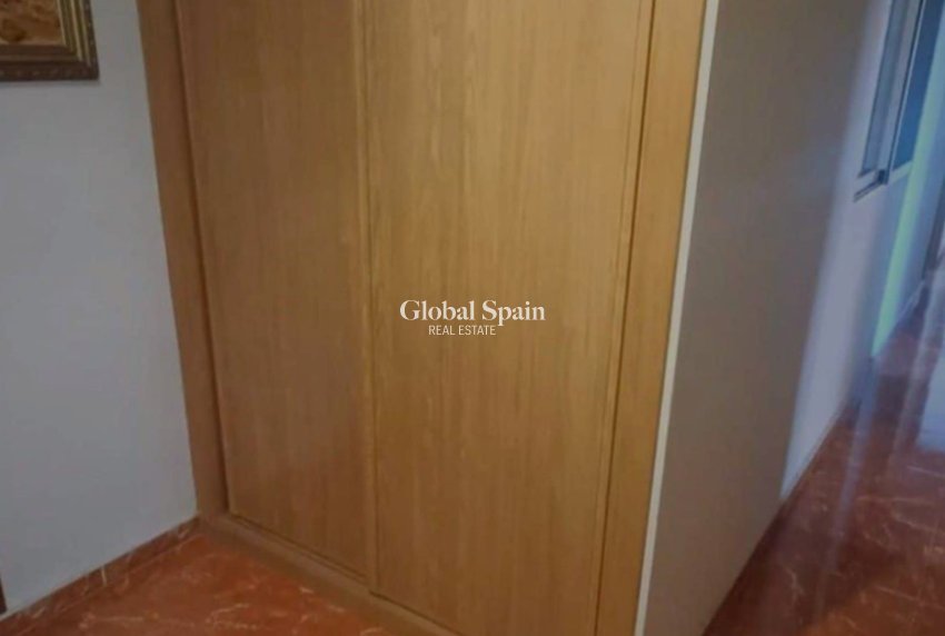 Resale - APARTMENT -
BENIDORM - Zona de Poniente