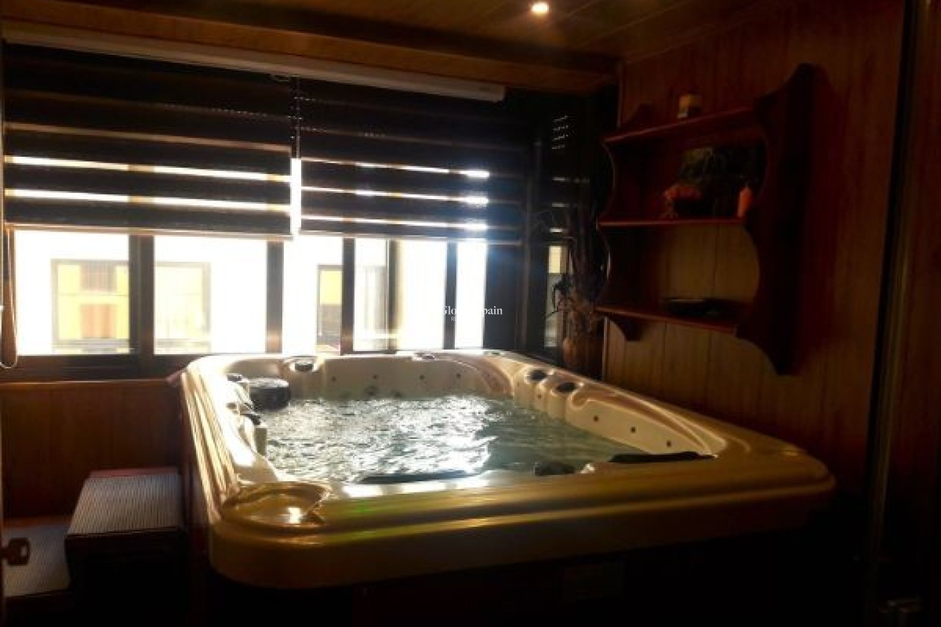 Resale - Apartment -
Benidorm - Zona de Poniente