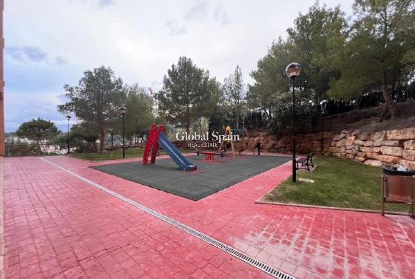 Resale - Apartment -
Benidorm - Zona de Poniente